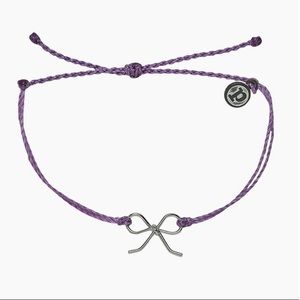 BRAND NEW Silver Bow Charm Bracelet in Light Purple. BY: PURA VIDA